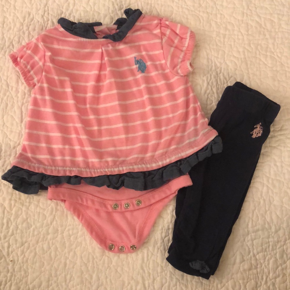 Baby Girl’s Bodysuit Set with Leggings